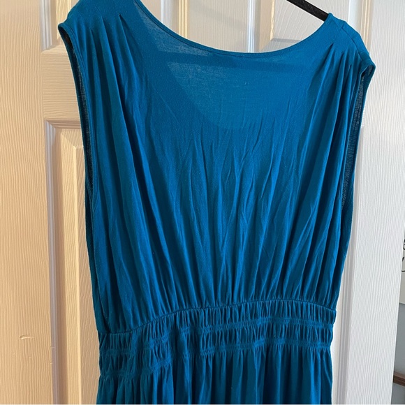 *DONATED* Banana Republic | Women's Blue Beach Summer Dress - Picture 3 of 9